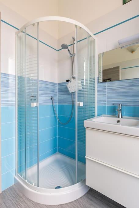 Como 100Mq 5 Mins To Center + Free Park And View Exterior foto